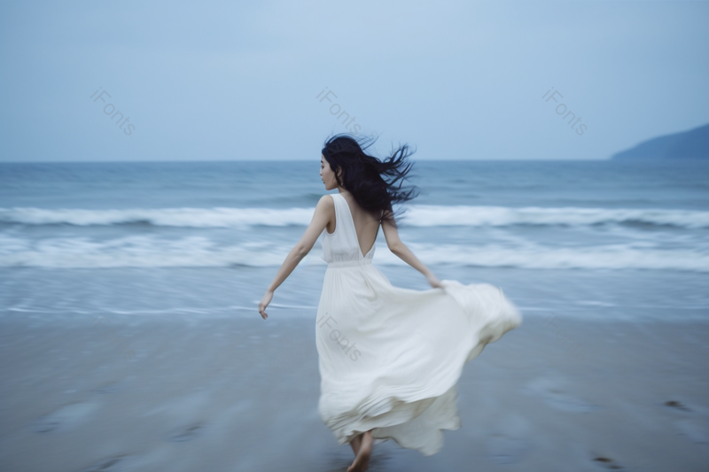 海边狂野奔跑的白色裙子女性背影,高清,摄影图,摄影图片,图片大全,摄影图免费下载